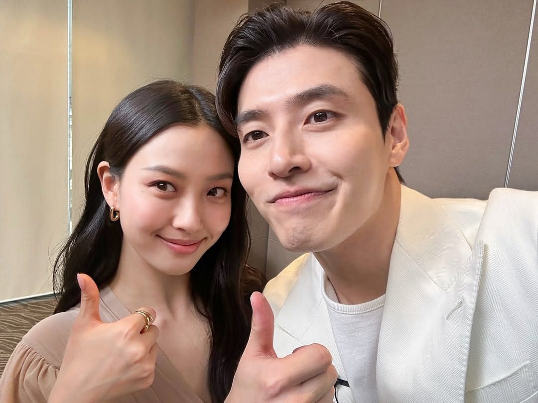 Featuring Tastefully Yours cast (Image via Instagram/@netflixkr)